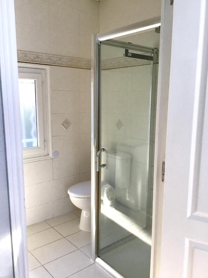 Charmant Appartement A Le Muy Avec Terrasse Et Jardin エクステリア 写真
